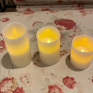 3 BATTERY OPERATED ELECTRIC CANDLES